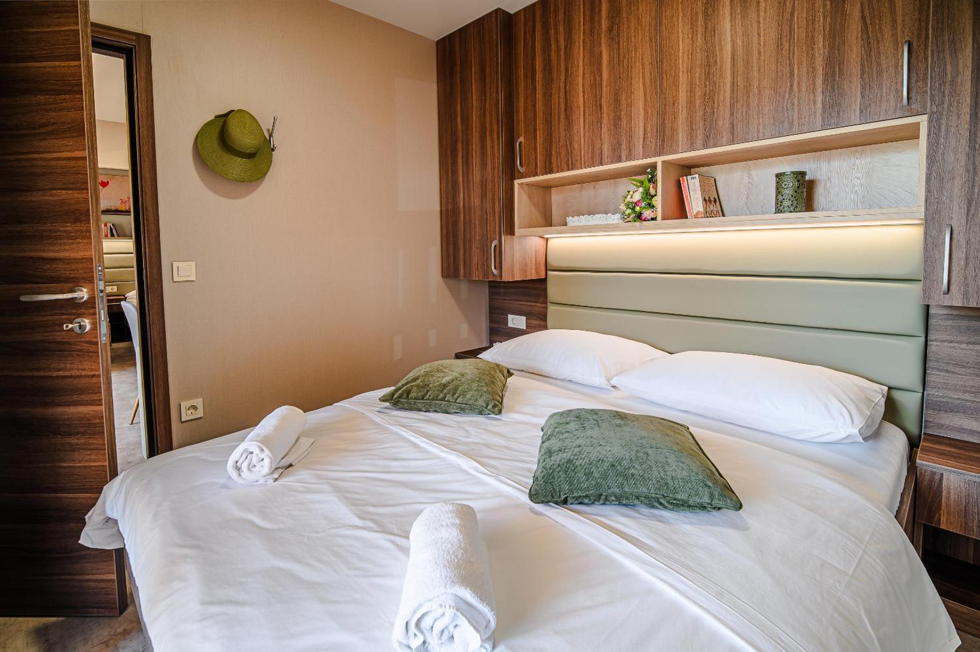 Premium Mobile Homes With Thermal Riviera Tickets Чатеж-об-Саві Екстер'єр фото