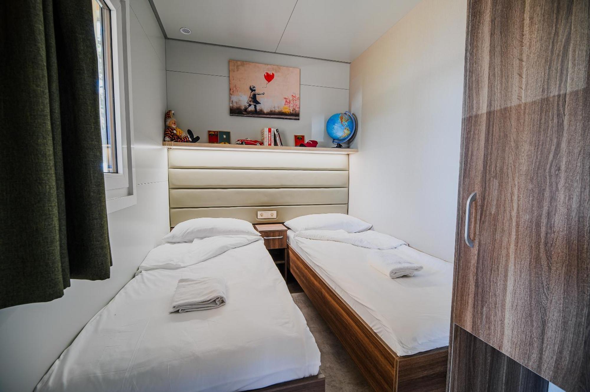 Premium Mobile Homes With Thermal Riviera Tickets Чатеж-об-Саві Номер фото